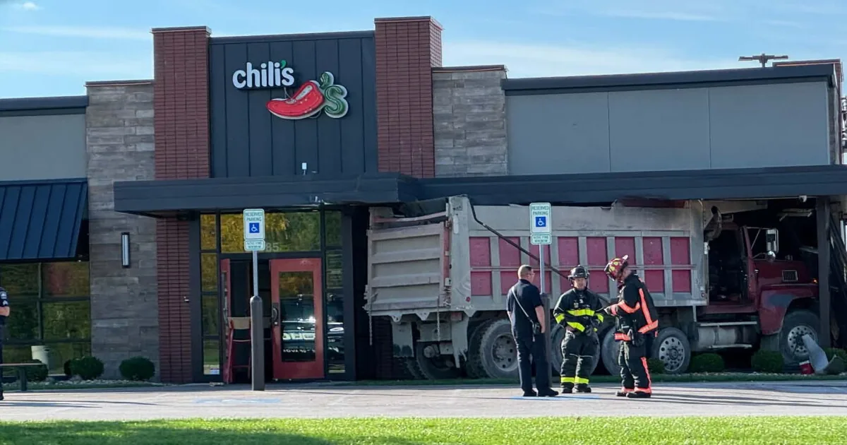 Dump Truck Crashes Into Avon Chili’s as Restaurant Closes for Structural Checks After Morning Impact on Chester Road